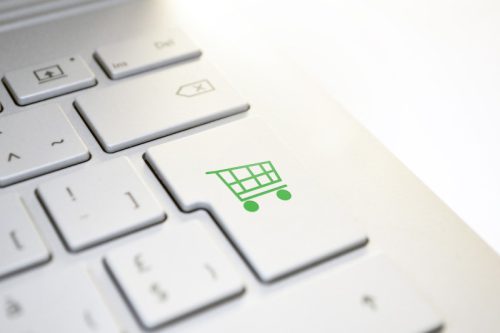 Jak bezpiecznie otworzyć i prowadzić sklep internetowy?